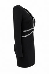 Vestido Negro Con Cadena en Escote
