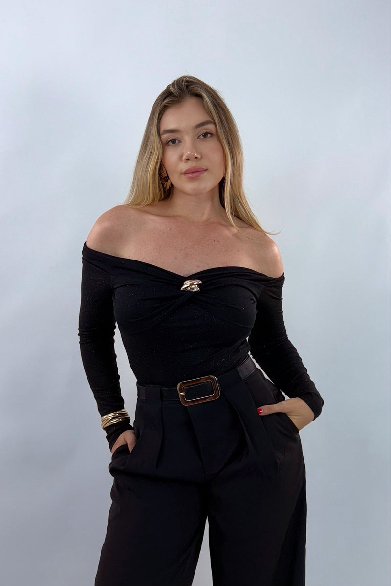 Blusa Brillosa App Dorada Negra