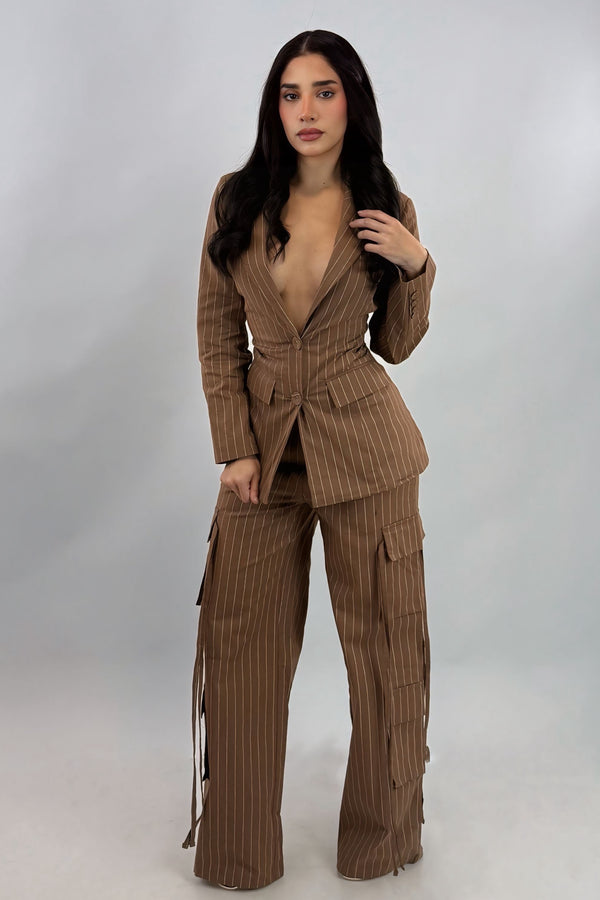 Set Blazer y Pantalon A Rayas Cafe