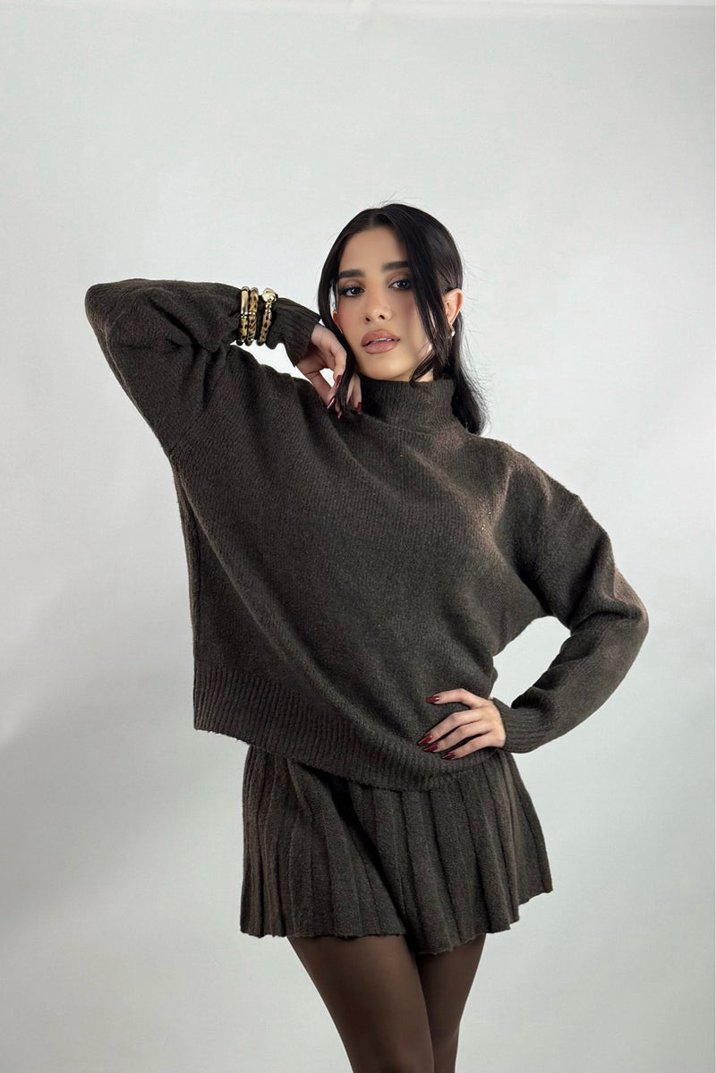 Set Sweater y Falda Cafe