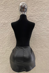 Falda Corta Vinipiel Negro