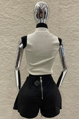 Short Velvet App Dorada con Colgantes Negro