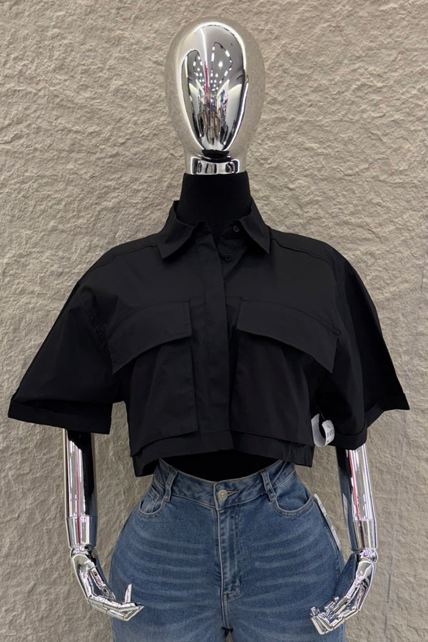 Camisa Corta App de Bolsas Negra