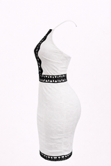 Vestido De Encaje Con Apps Negros