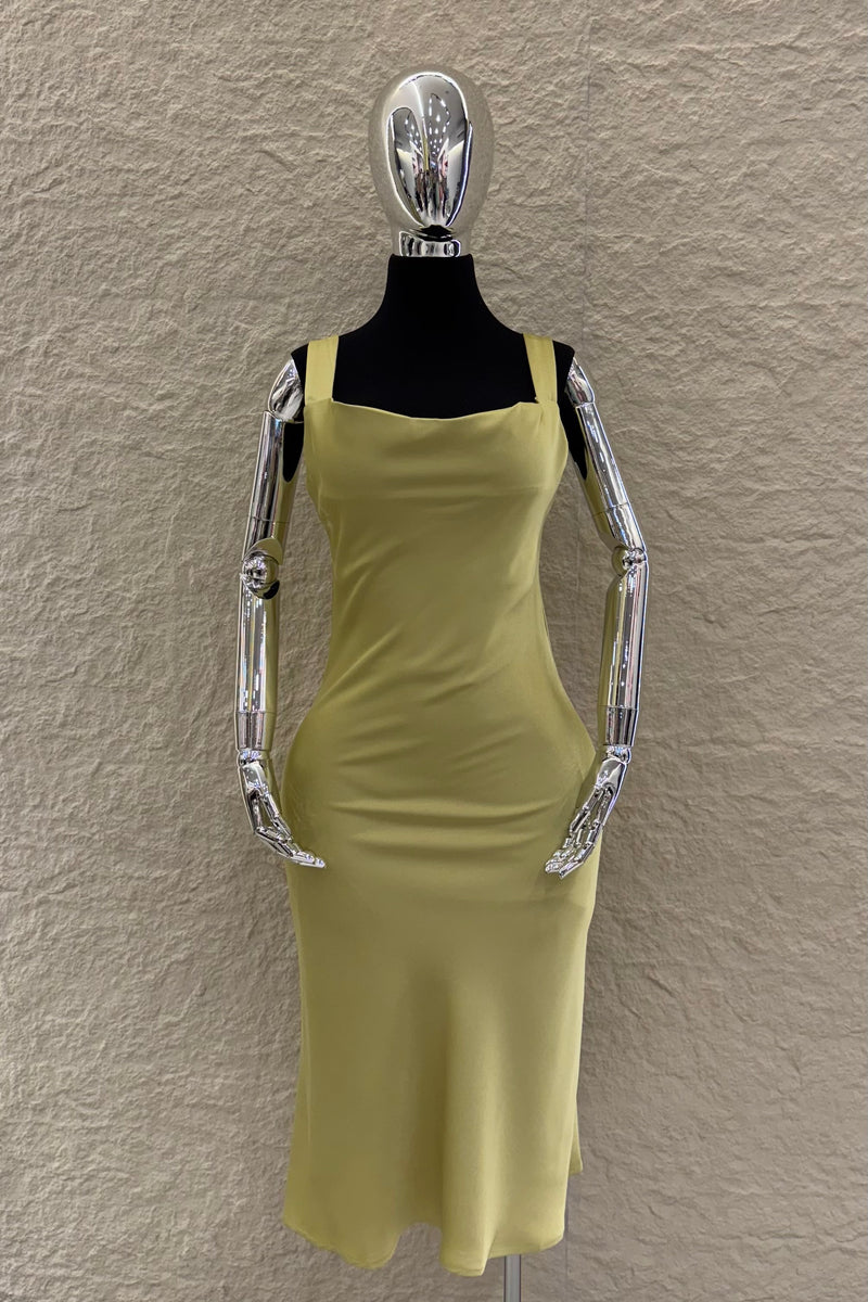 Vestido Midi Satinado Verde