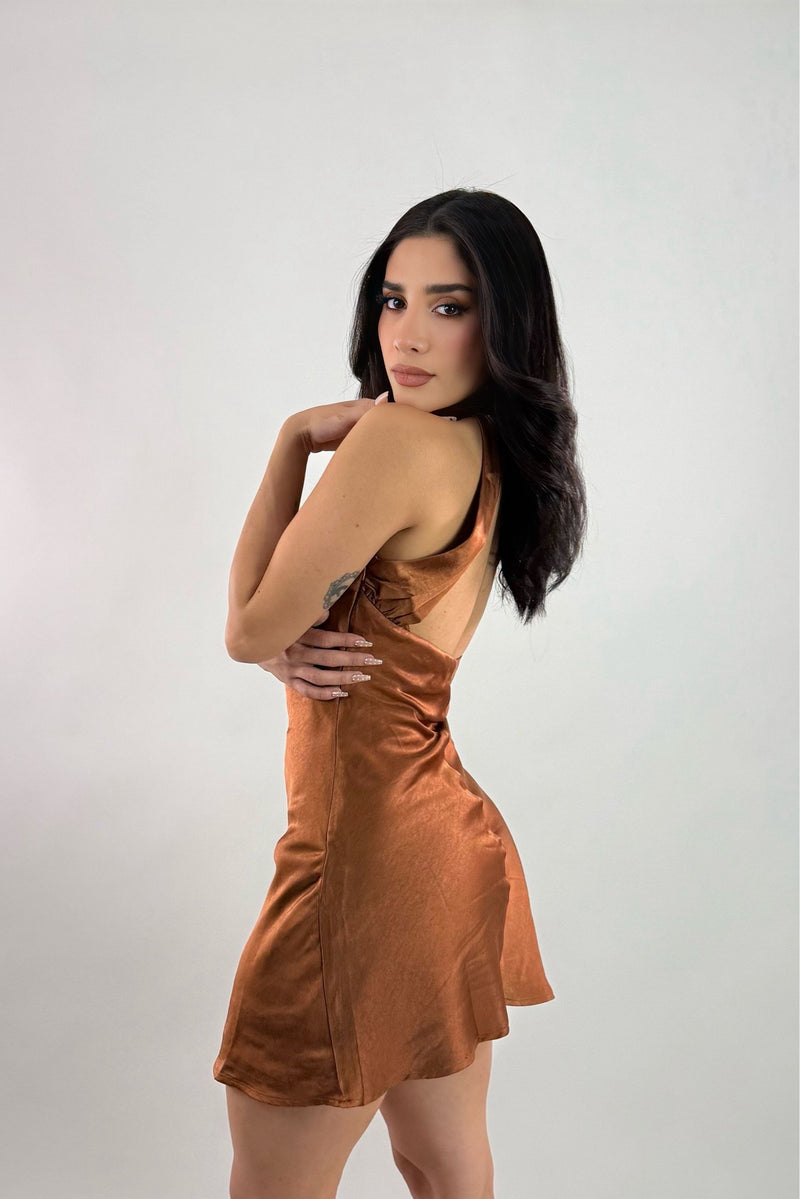 Vestido Halter Satinado Bronce
