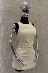 Vestido Corto Con Cinto Amarillo