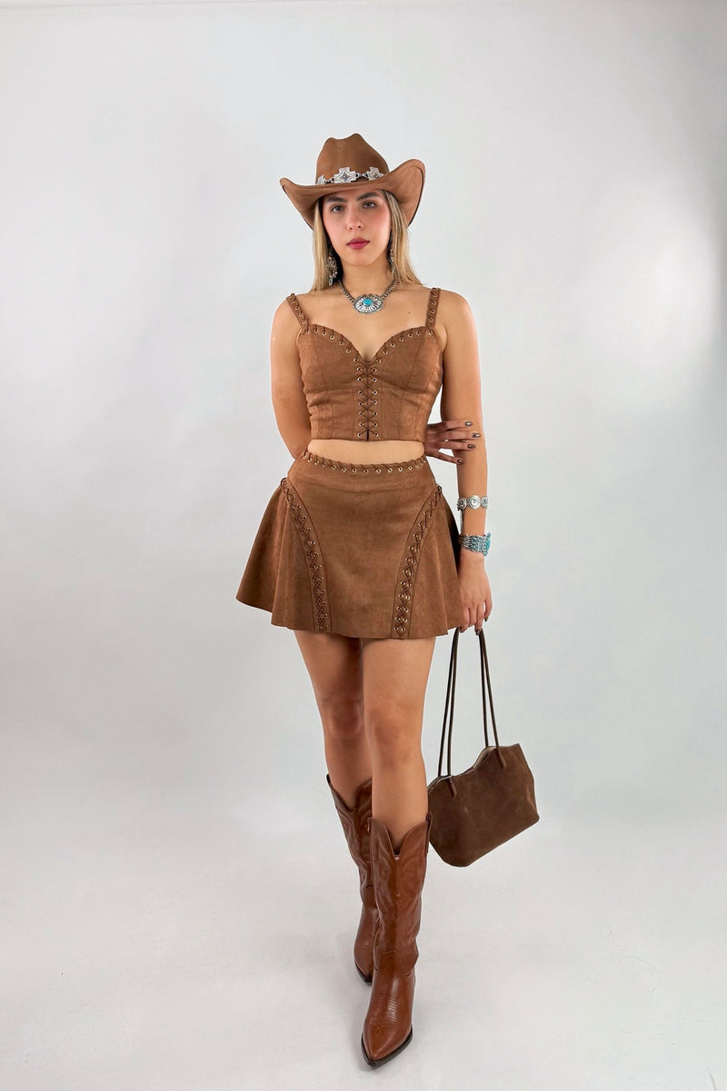 Set Top y Falda Velvet Color Camel