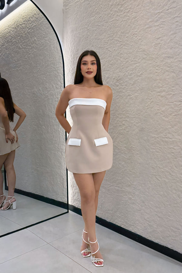 Vestido Strapless App de Bolsas Beige