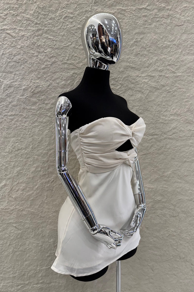 Vestido Strapless Satinado Beige