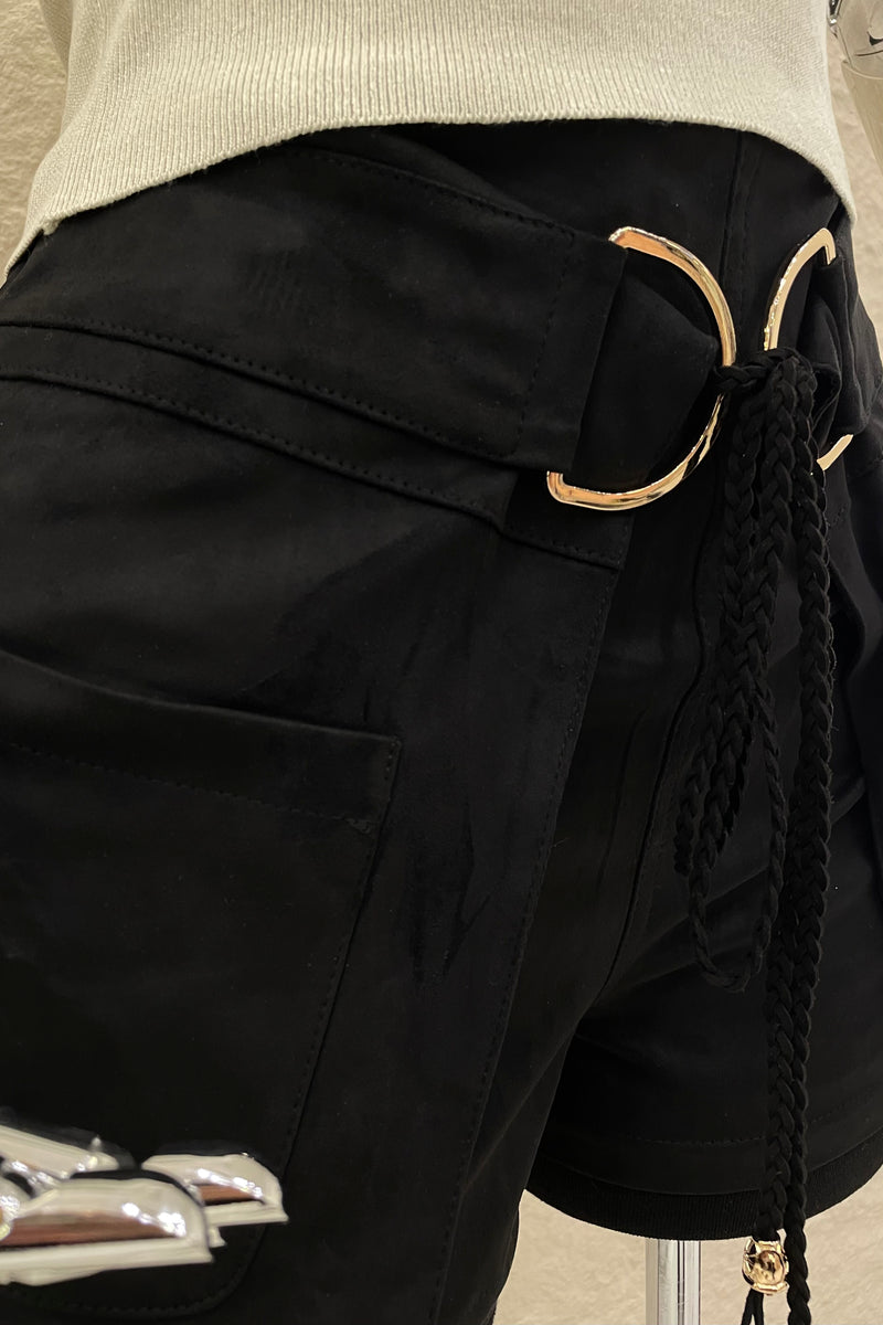 Short Velvet App Dorada con Colgantes Negro