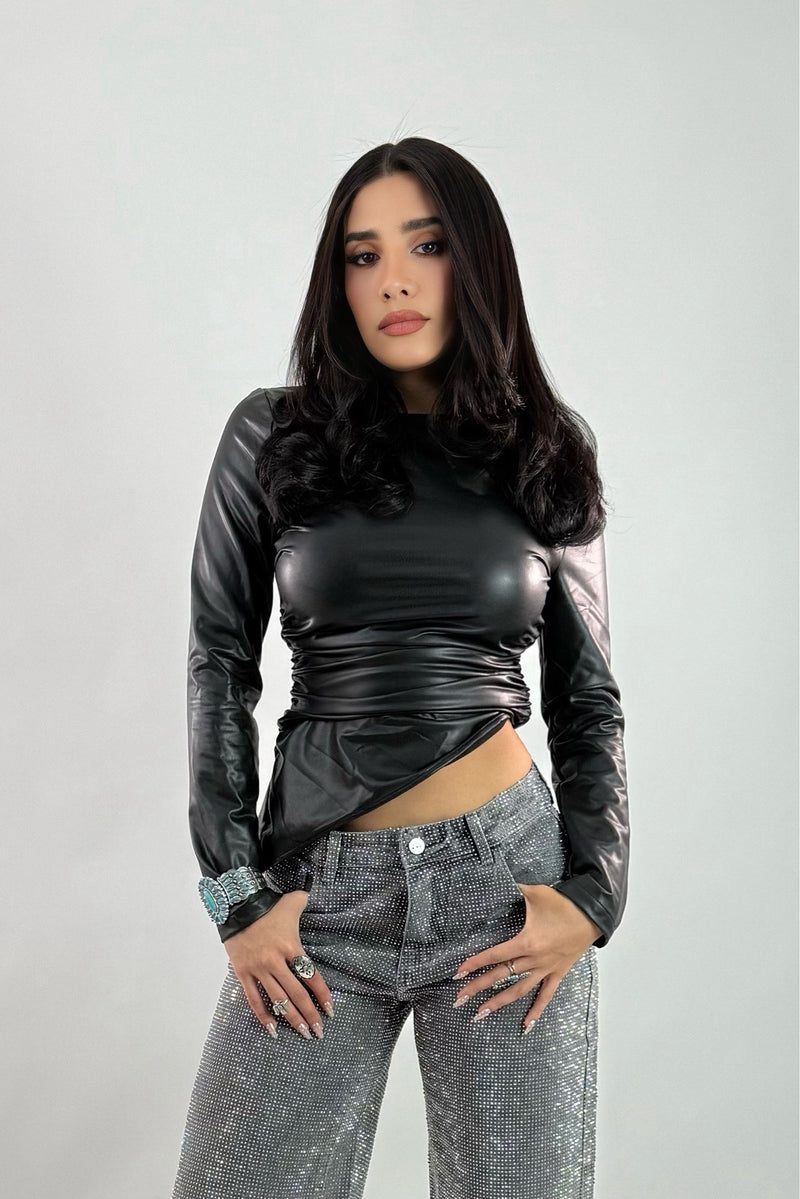 Blusa Manga Larga Vinipiel Negra