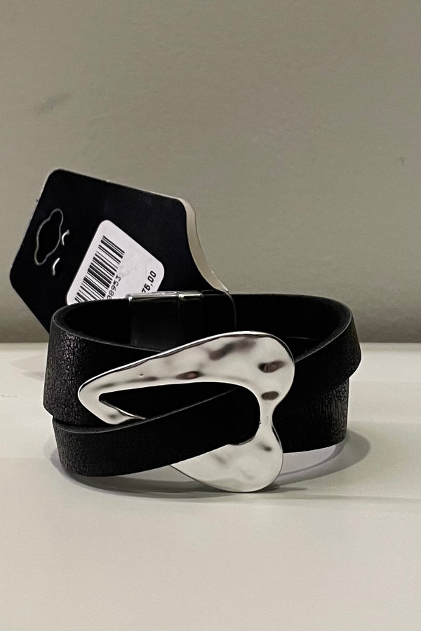 Pulsera Heart Buckle