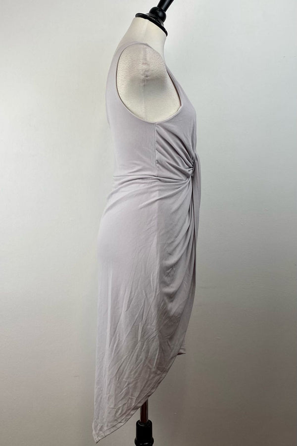 Vestido Lila Con Nudo Enfrete