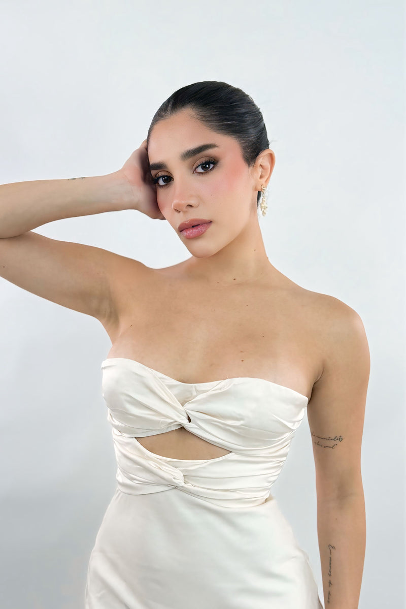 Vestido Strapless Satinado Beige