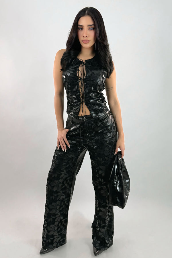 Set Chaleco y Pantalon Floreado Vinipiel Negro