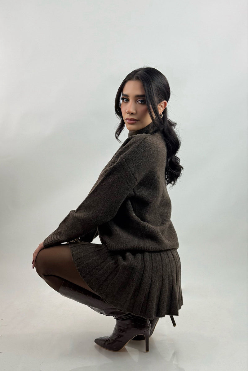 Set Sweater y Falda Cafe