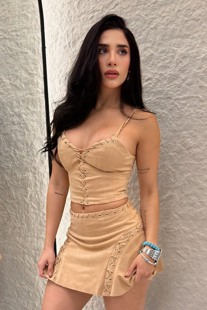 Set Top y Falda Velvet Color Camel