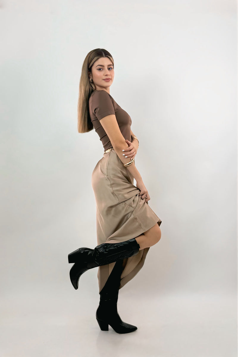 Falda Midi Satinada Cafe