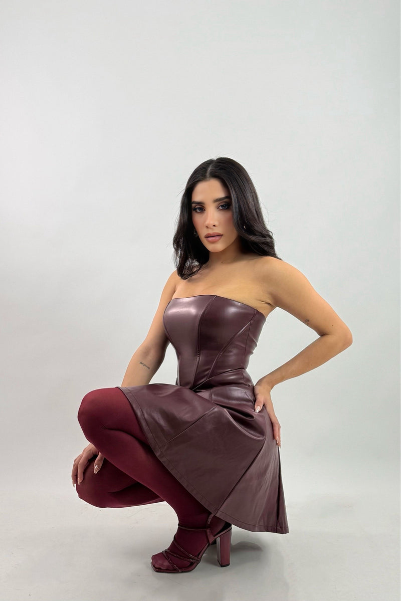 Vestido Strapless Vinipiel Vino