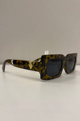 Lente Dupe Valentino Carey
