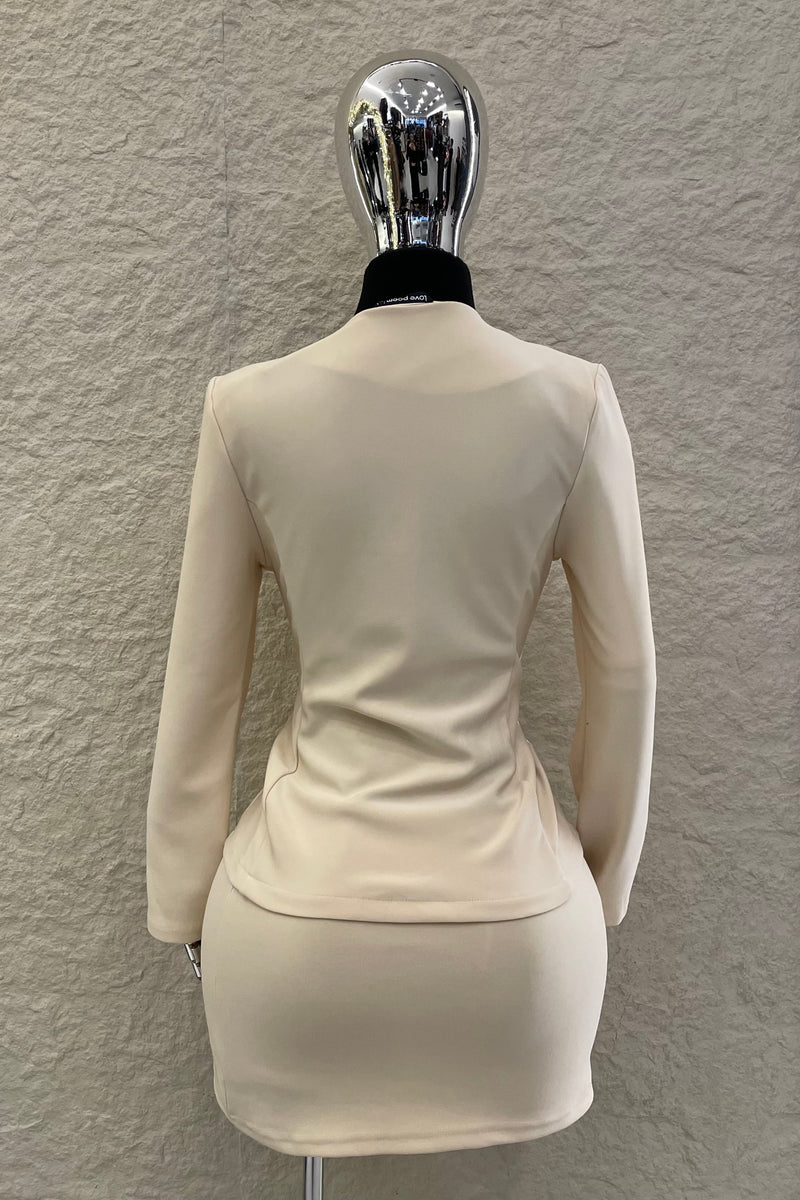 Set Blazer y Falda Beige