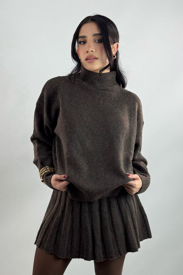 Set Sweater y Falda Cafe