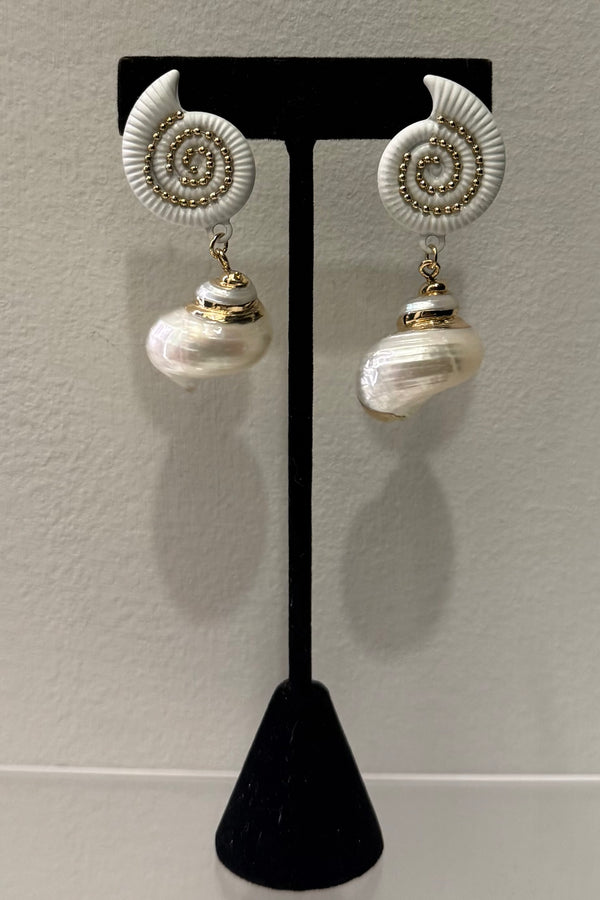 Aretes Shell White