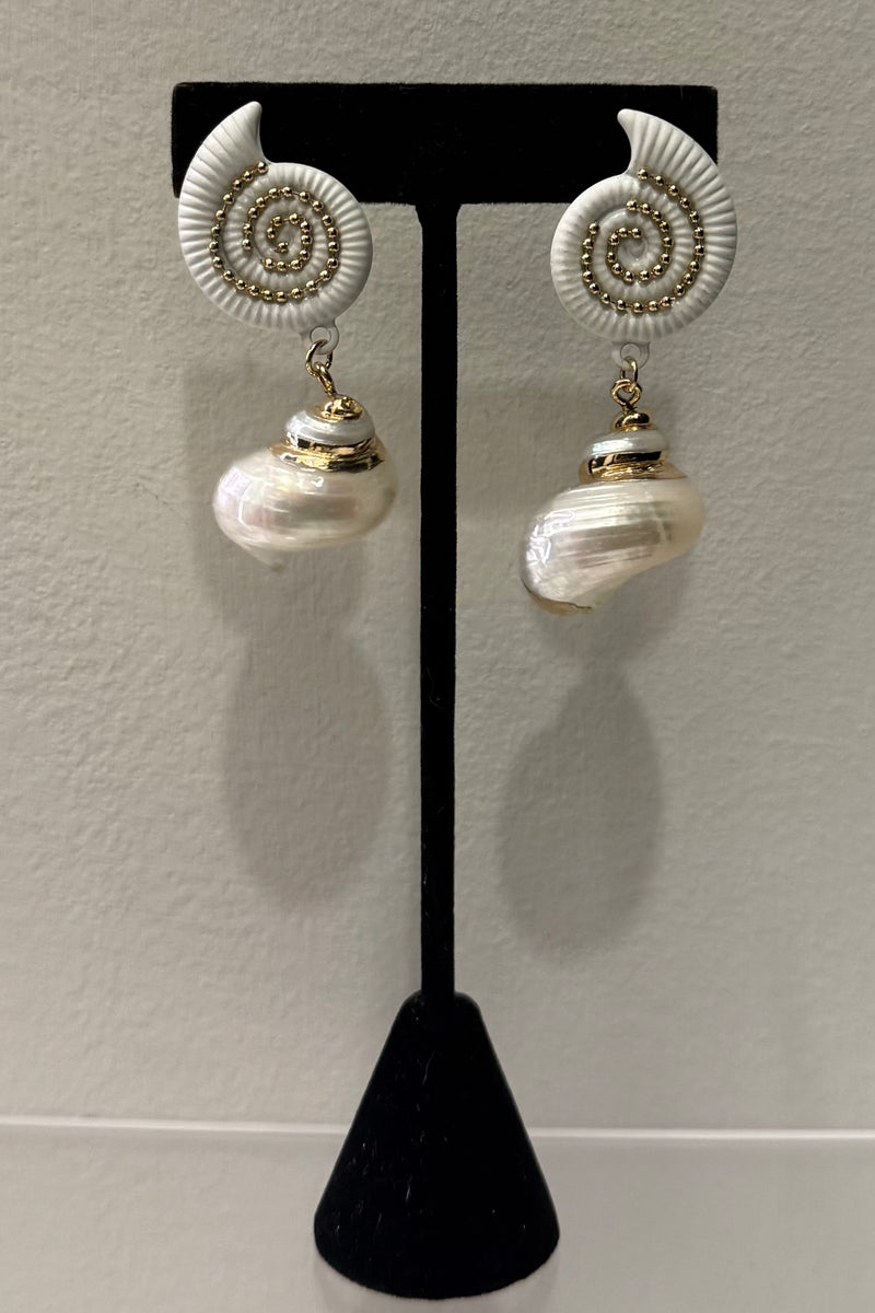 Aretes Shell White