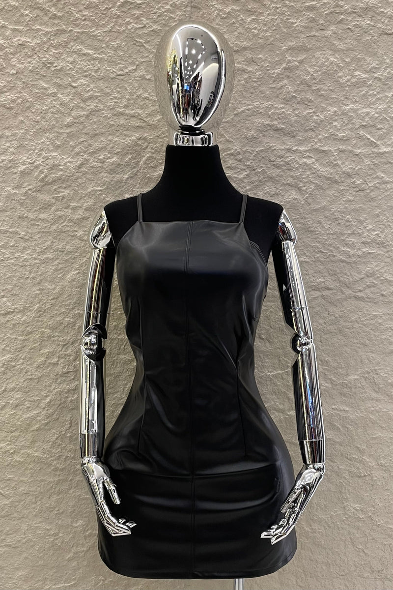 Vestido Corto Vinipiel Negro