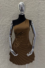 Vestido One Soulder Plisado Cafe