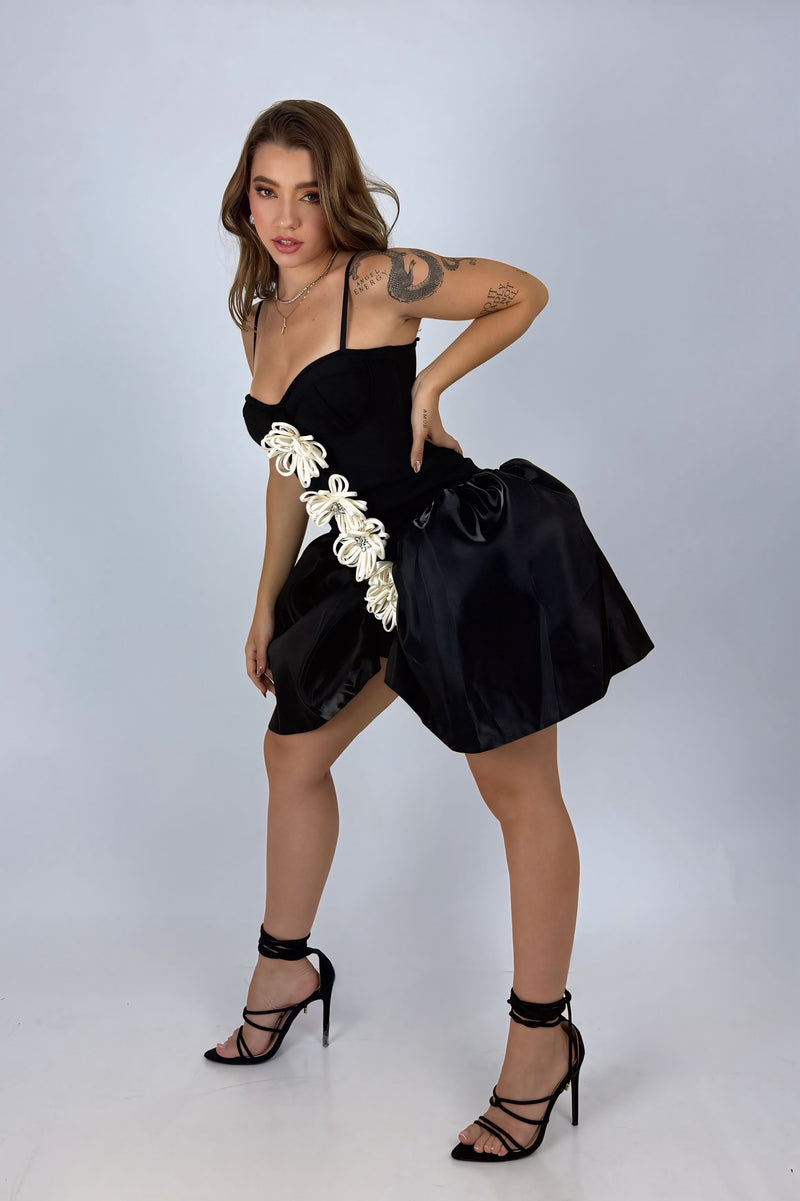 Vestido Bubble Bandage App de Flores Negro