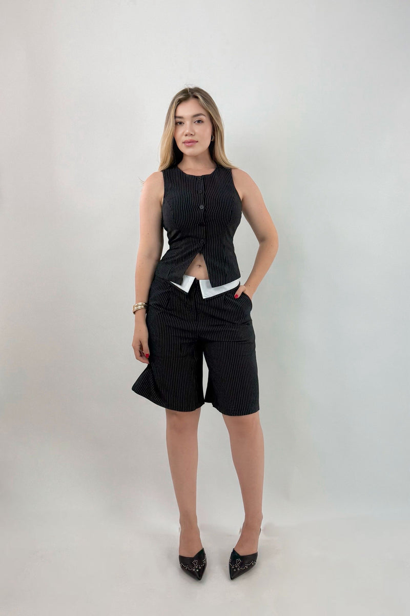 Set Chaleco y Short Rayas Negro