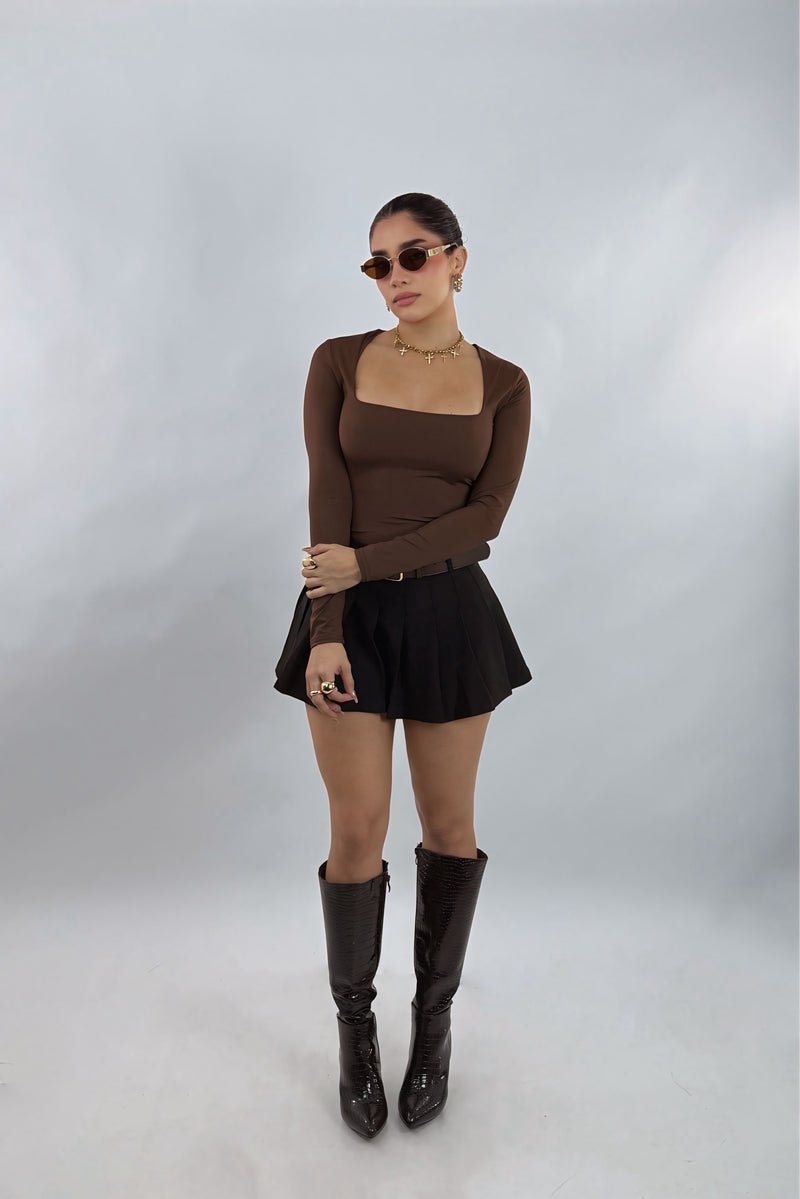 Falda Plisada Con Cinto Negra