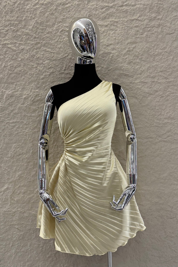 Vestido One Soulder Plisado Amarillo