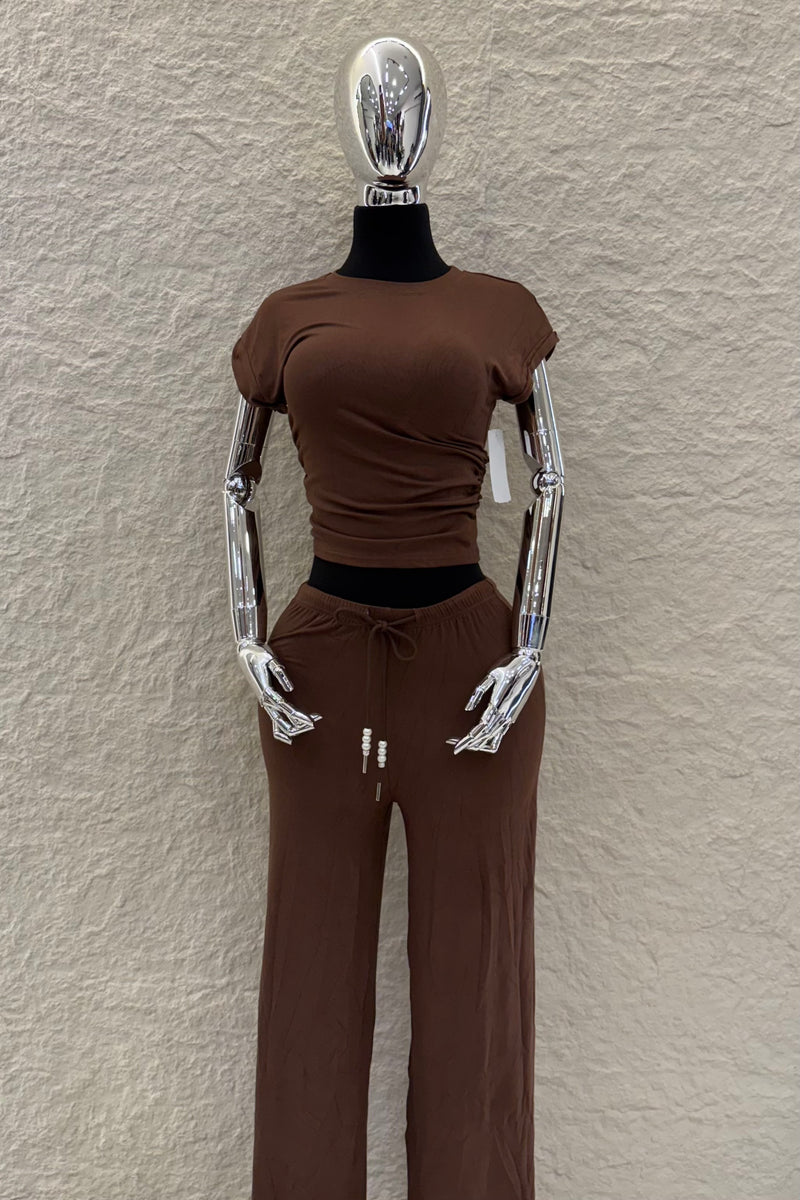 Set Top y Pantalon Café