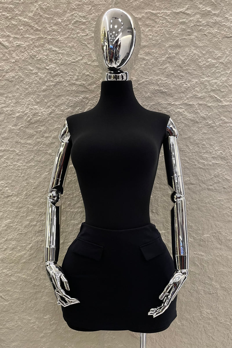 Short Falda Corta App de Bolsas Negra