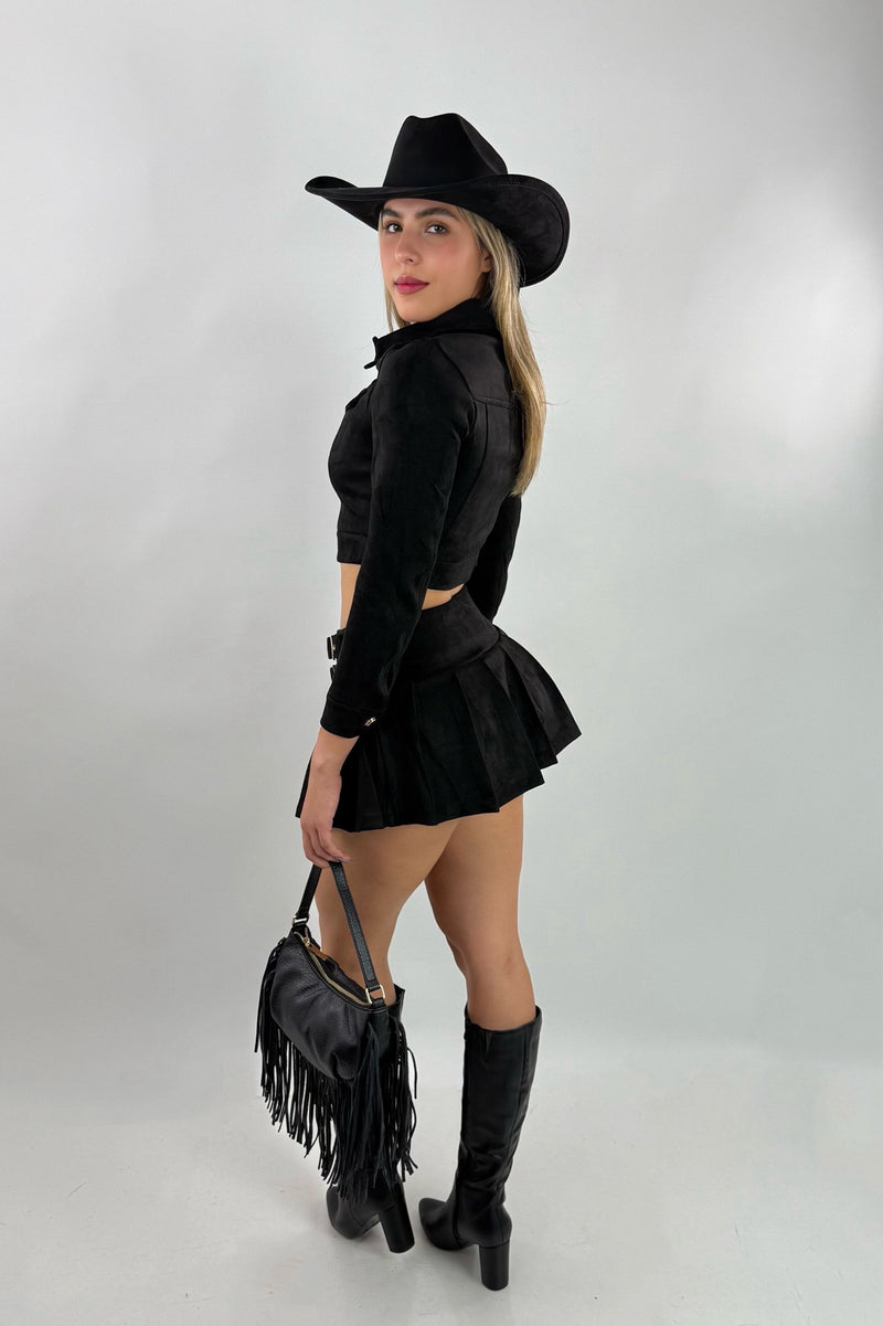 Falda Corta App de Bolsas Velvet Negro