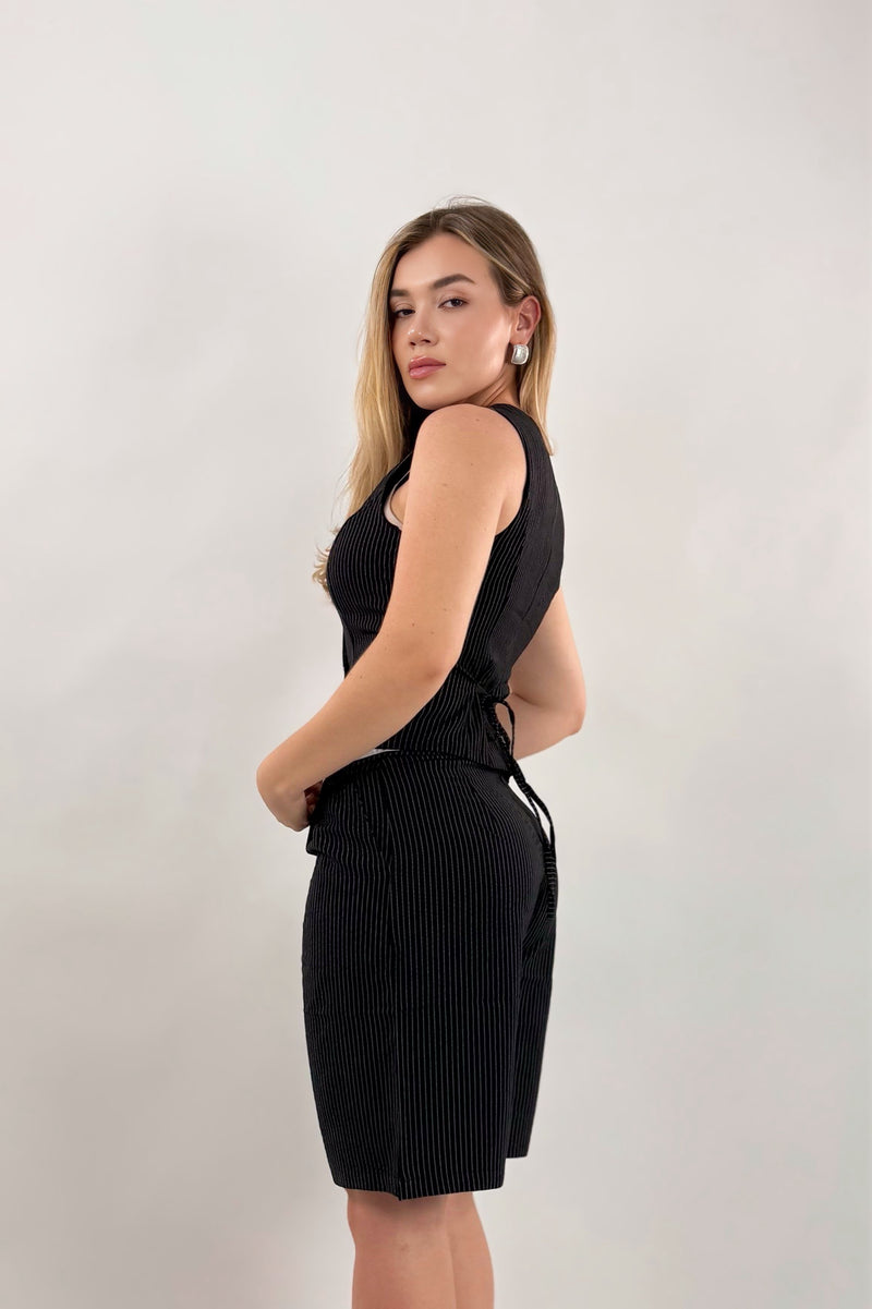 Set Chaleco y Short Rayas Negro