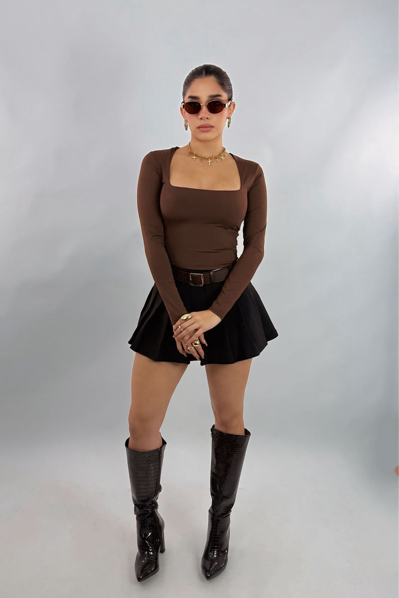 Falda Plisada Con Cinto Negra