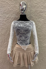 Falda Corta Plisada con Encaje Beige