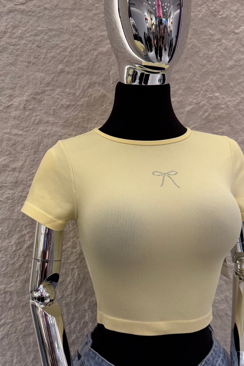 Crop Top App de Moño Rhinestone Amarillo
