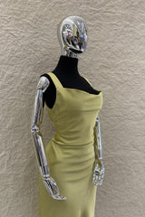 Vestido Midi Satinado Verde