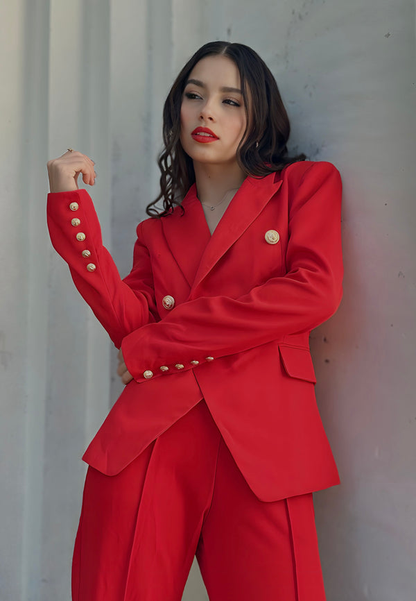 Blazer Rojo Con Boton Dorado