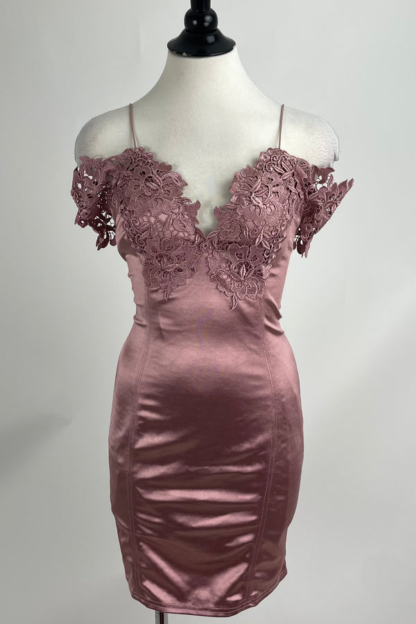 Vestido A La Rodilla En V