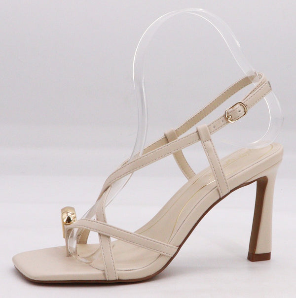 Zapatilla Beige Anillo Dorado