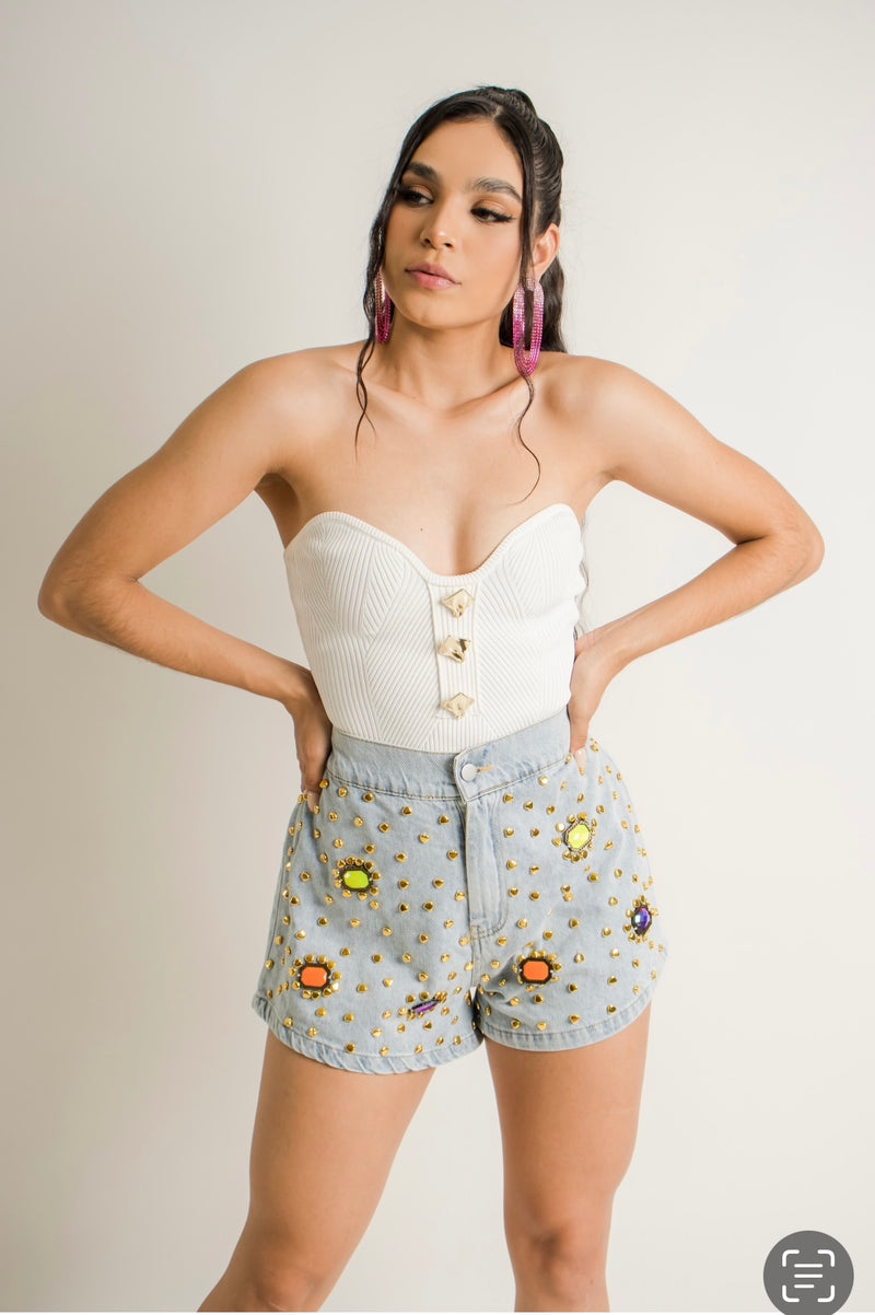 Short de Mezclilla con App de Pedreria