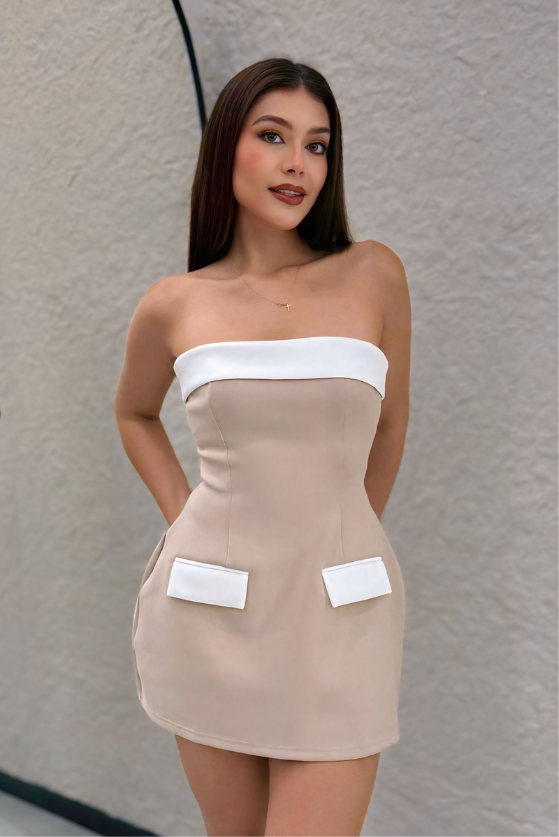 Vestido Strapless App de Bolsas Beige