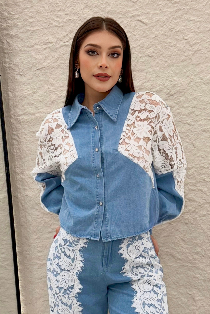 Camisa Denim Con Encaje Blanco