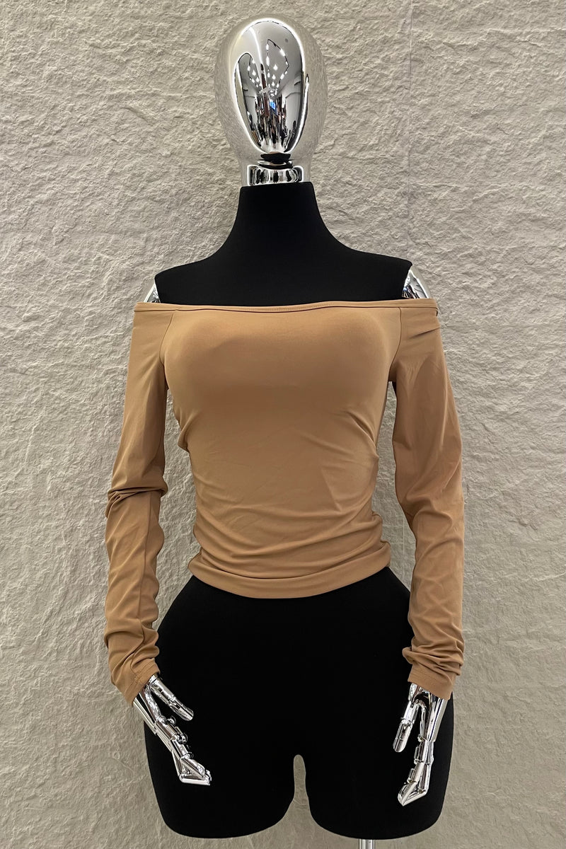 Top Off Shoulder Manga Larga Beige